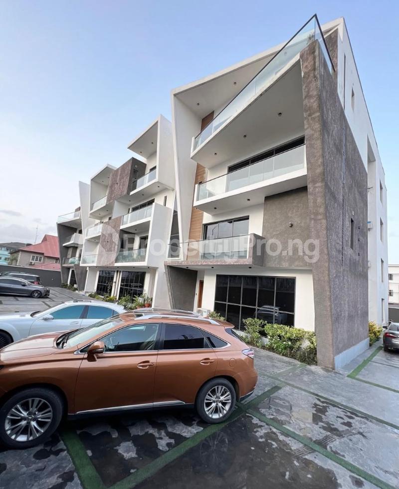 4 bedroom House for rent ONIRU Victoria Island Lagos