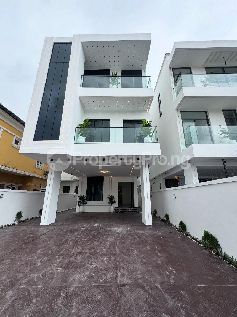 5 bedroom House for sale chevron Lekki Lagos