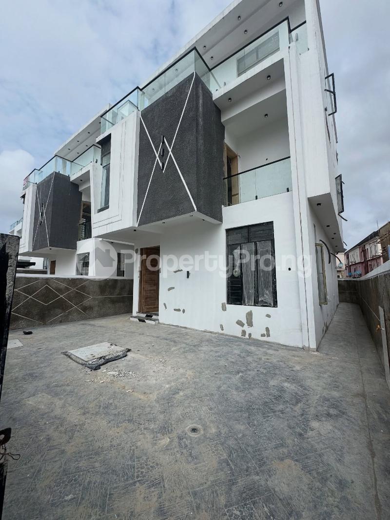 5 bedroom House for sale chevron Lekki Lagos