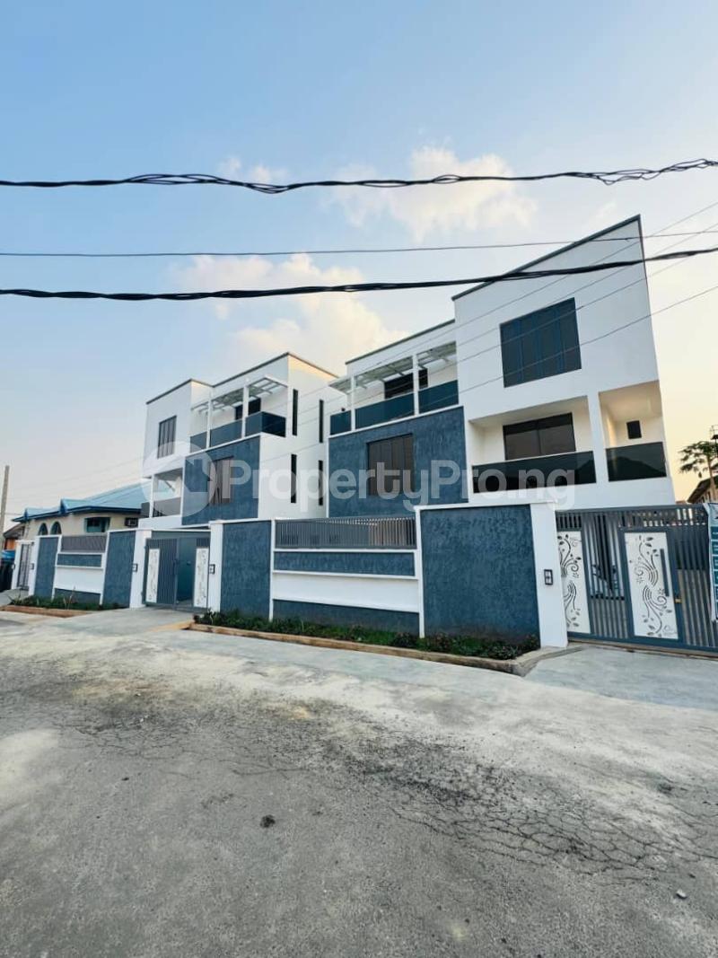 5 bedroom House for sale Omole phase 1 Ojodu Lagos