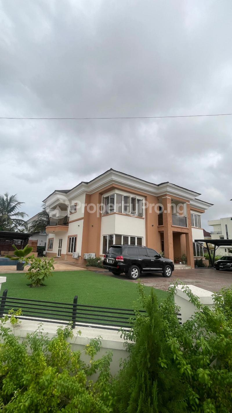 6 bedroom House for sale Chevron Lekki Lagos