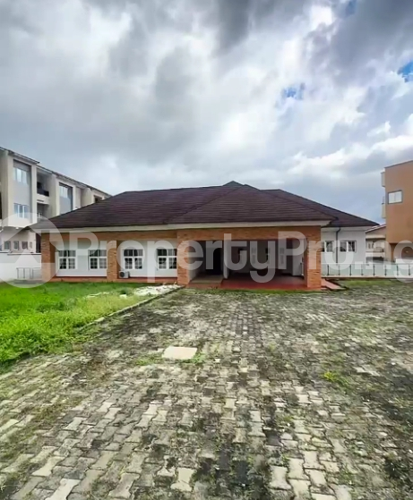 7 bedroom House for rent Guzape Guzape Abuja