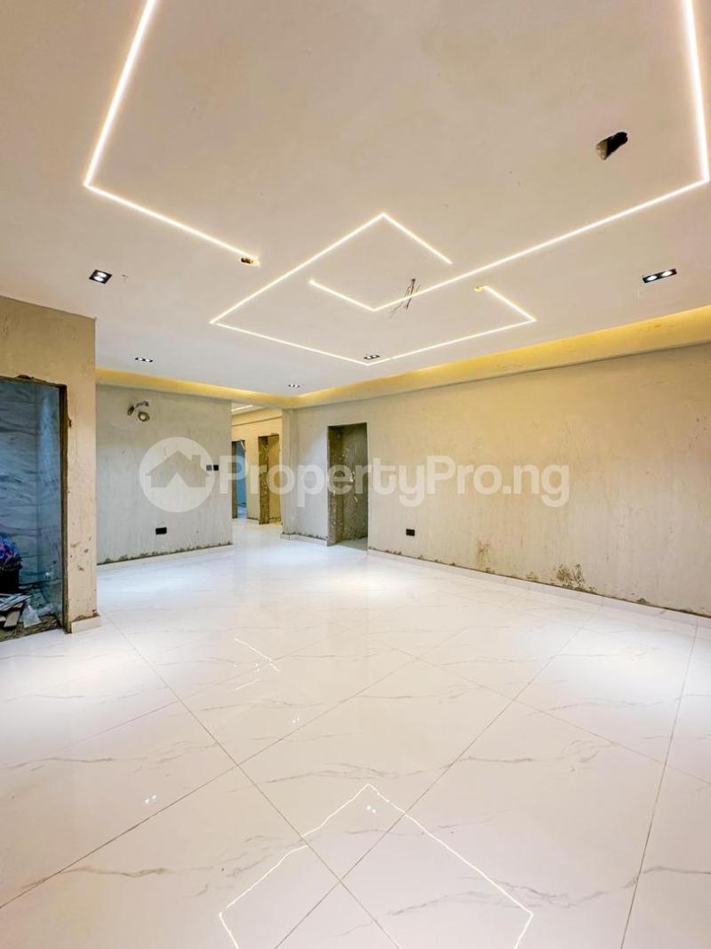 3 bedroom House for sale Akoka Yaba Lagos