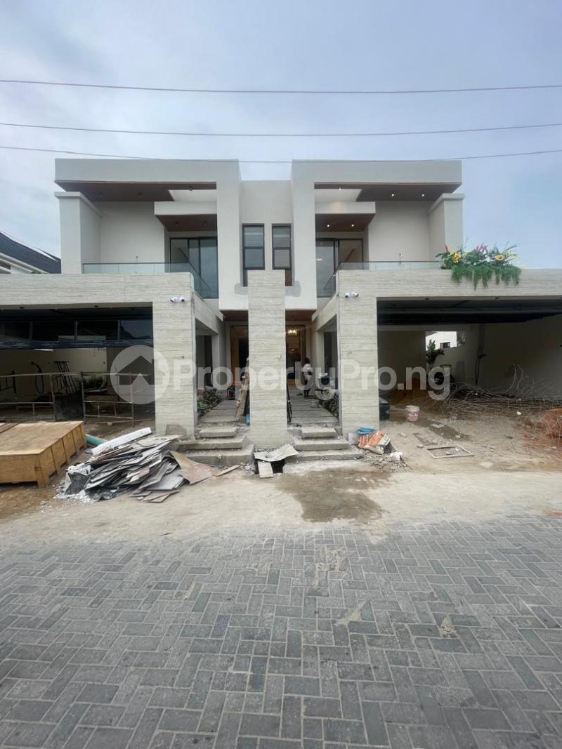 4 bedroom House for sale Ologolo Lekki Lagos