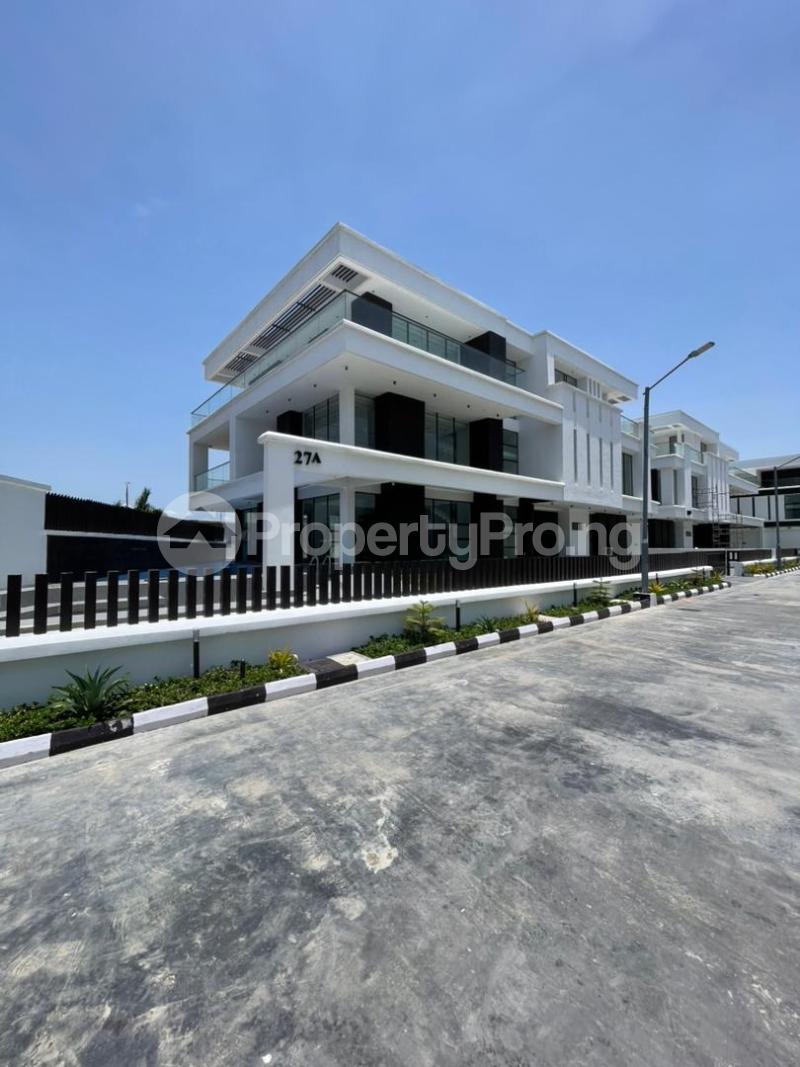 5 bedroom House for sale Osapa london Lekki Lagos