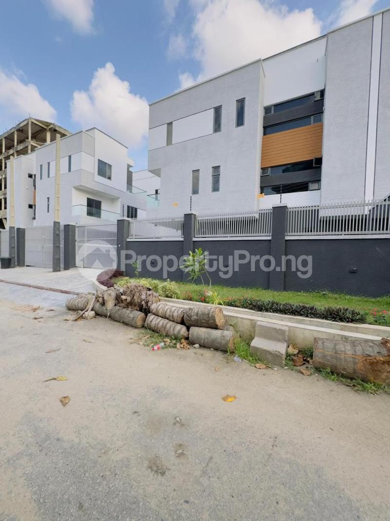 4 bedroom House for sale Adeniyi Jones Ikeja Lagos