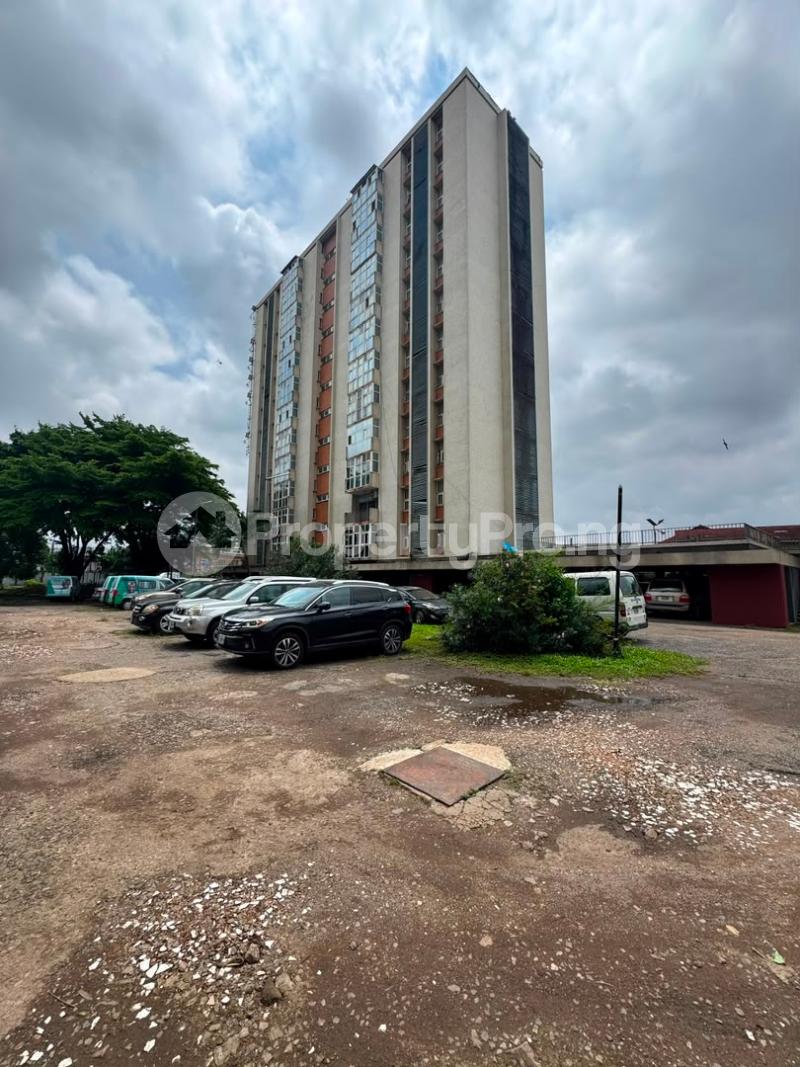 3 bedroom Flat / Apartment for sale Surulere Lagos