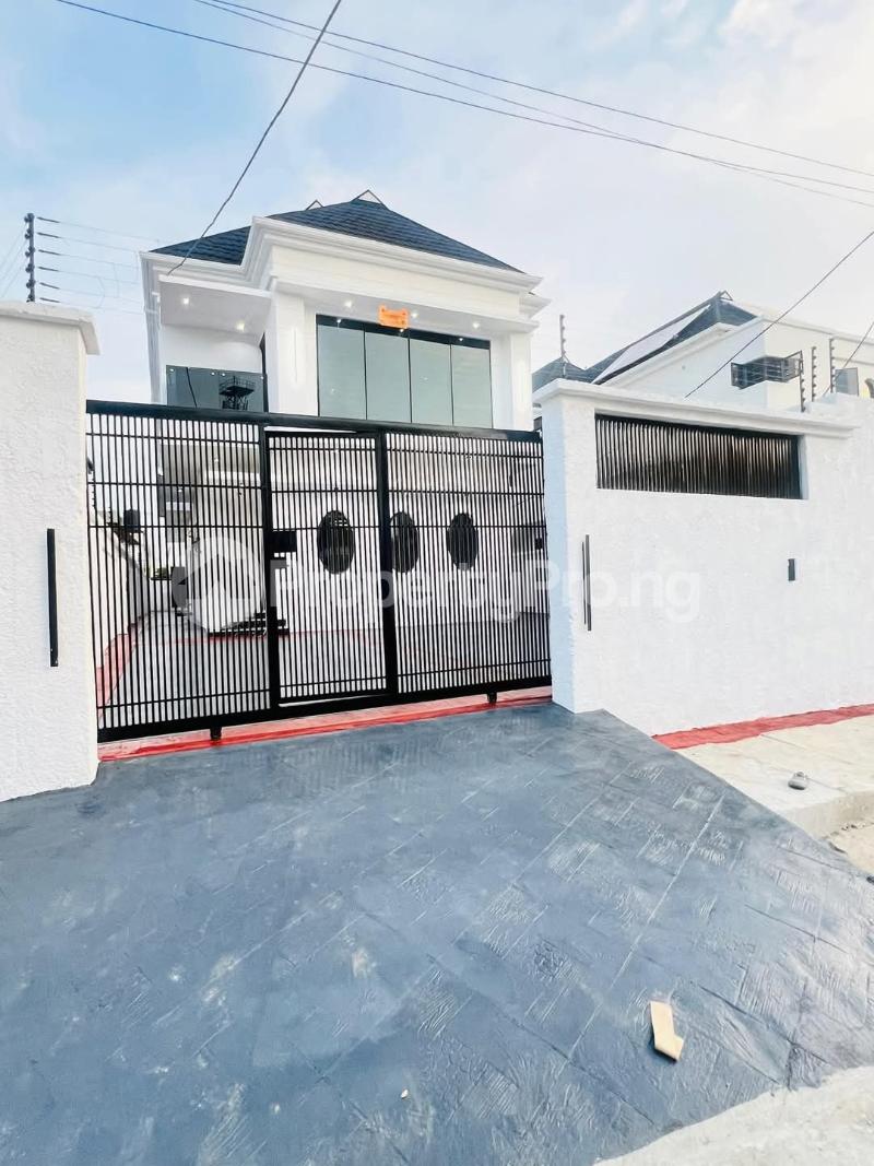 4 bedroom House for sale Adeniyi Jones Ikeja Lagos