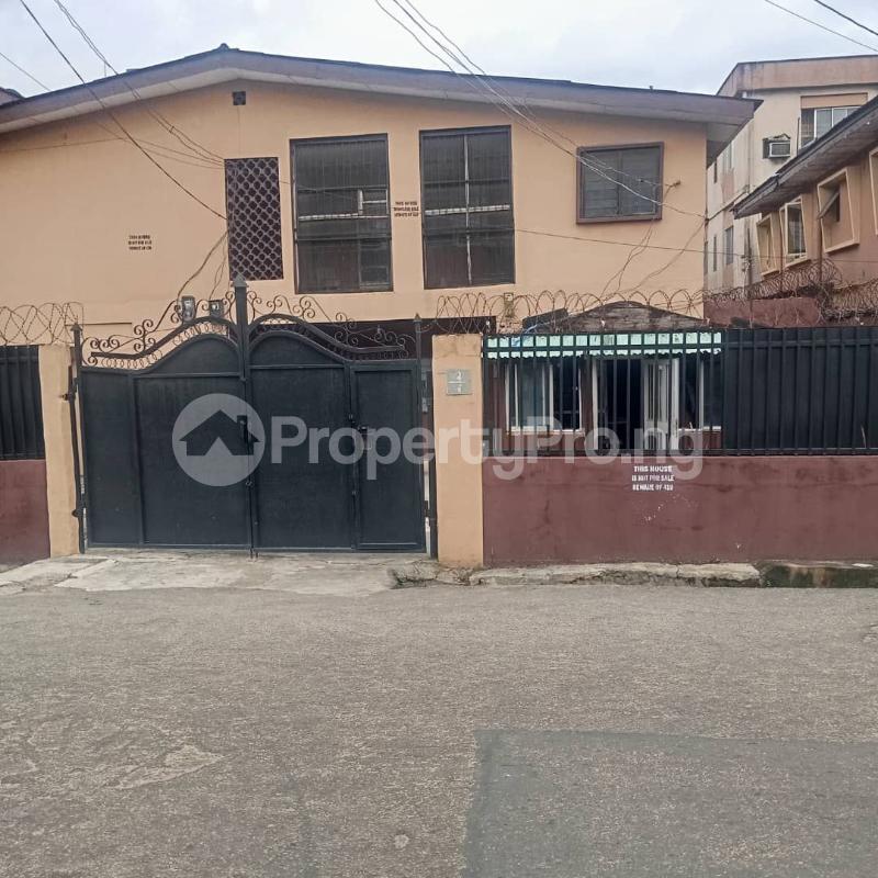 3 bedroom House for sale Surulere Lagos