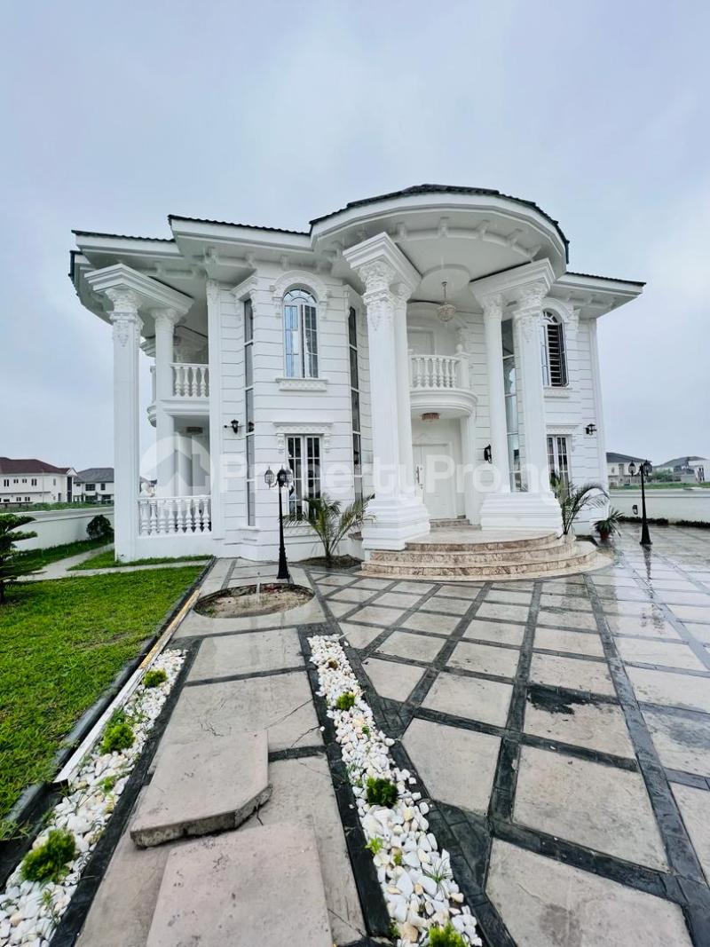 6 bedroom House for sale Lekki Lagos