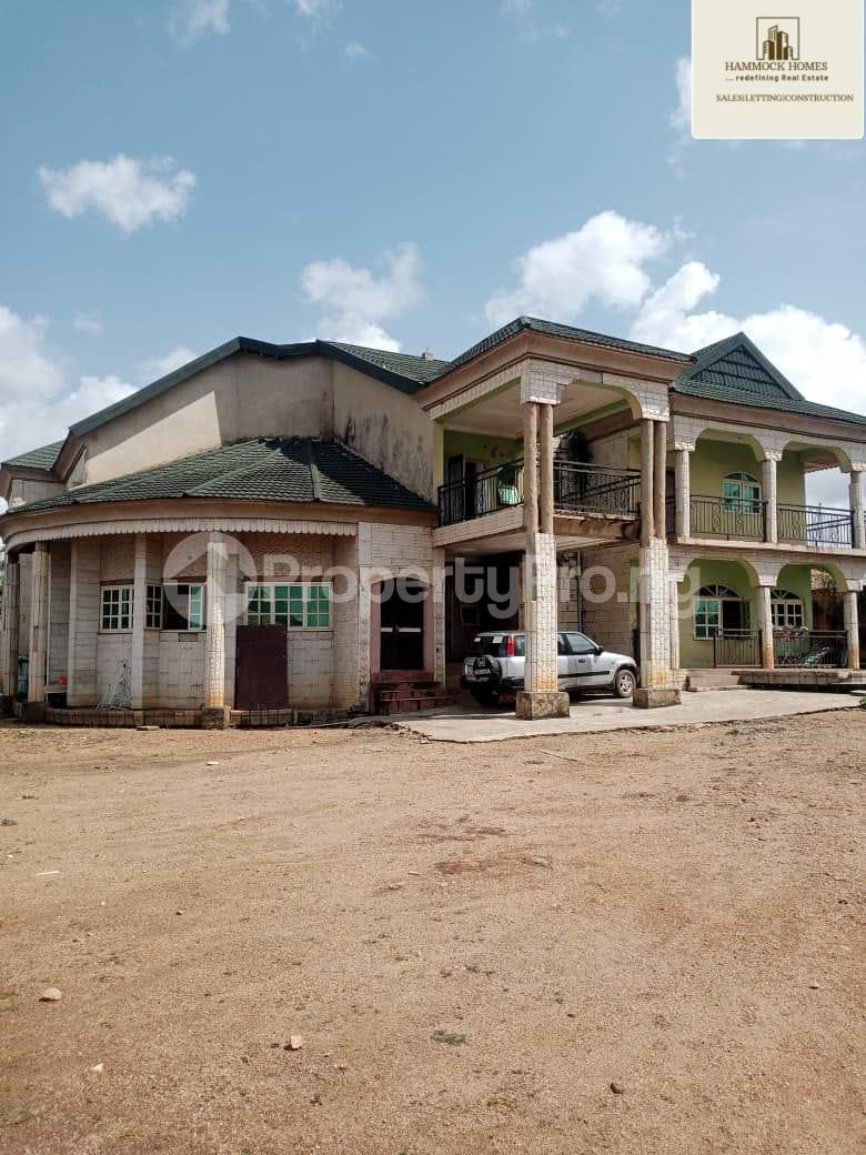 10 bedroom Commercial Property for sale Akobo Ojurin, Onikokoro Area Akobo Ibadan Oyo