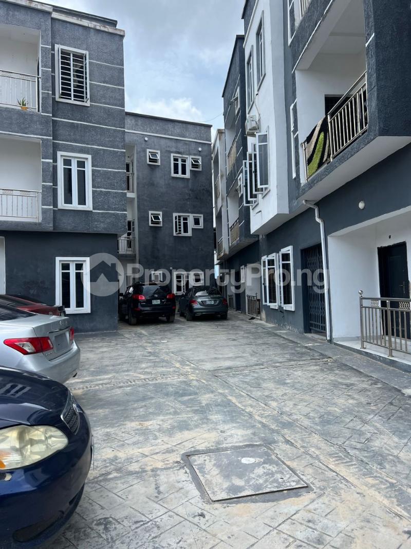 2 bedroom Flat / Apartment for rent Ologunfe Paseda Close To Express Awoyaya Ajah Lagos