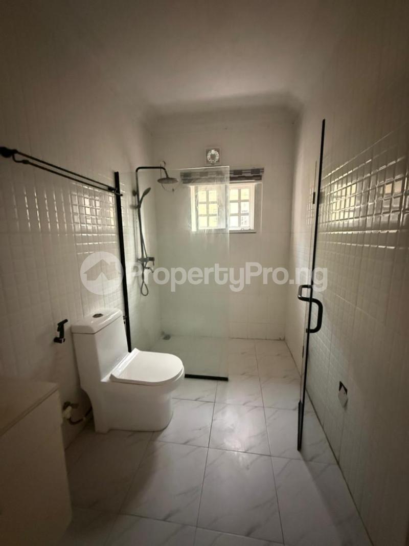 3 bedroom Flat / Apartment for rent ONIRU Victoria Island Lagos