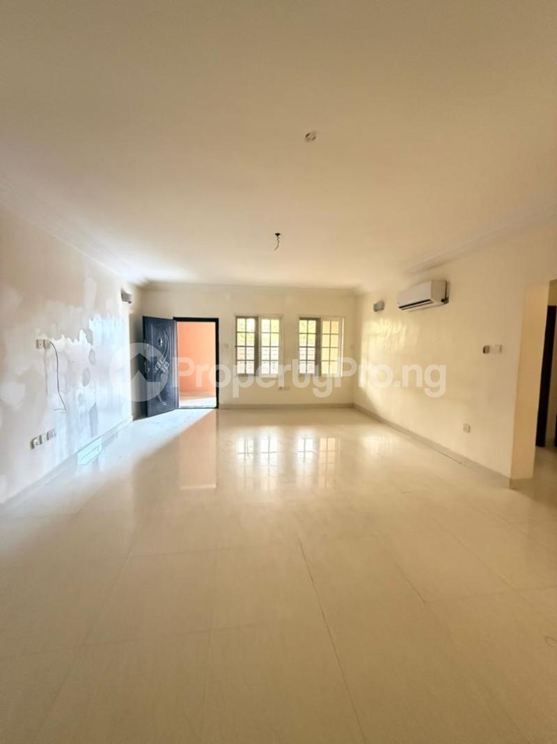 3 bedroom Flat / Apartment for rent ONIRU Victoria Island Lagos