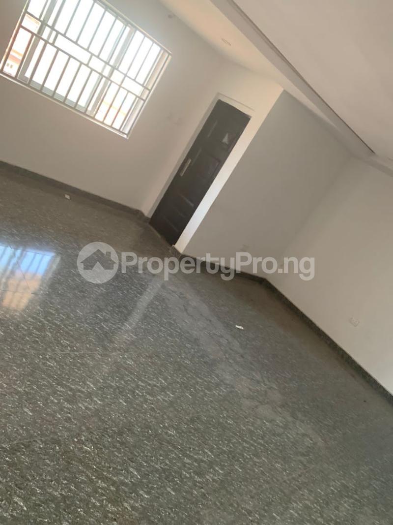 3 bedroom Flat / Apartment for rent Off Baba Animashuan, Bode Thomas Surulere Lagos