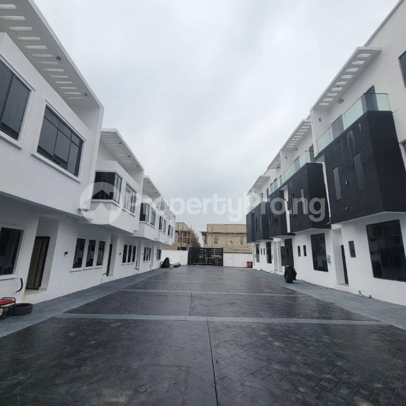 3 bedroom House for sale Orchid Road, Lekki Orchid Lekki Lagos