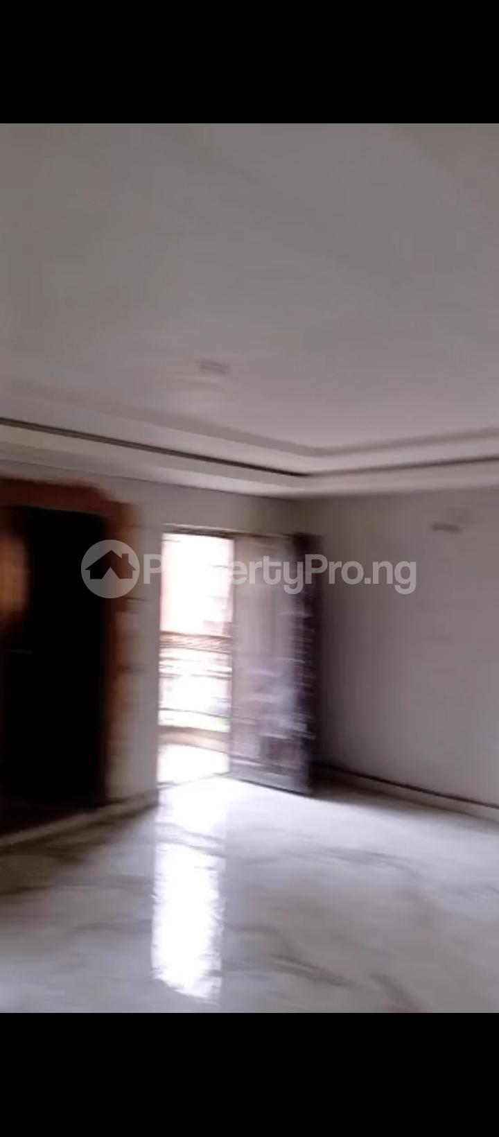 3 bedroom Flat / Apartment for rent Alagomeji Yaba Lagos