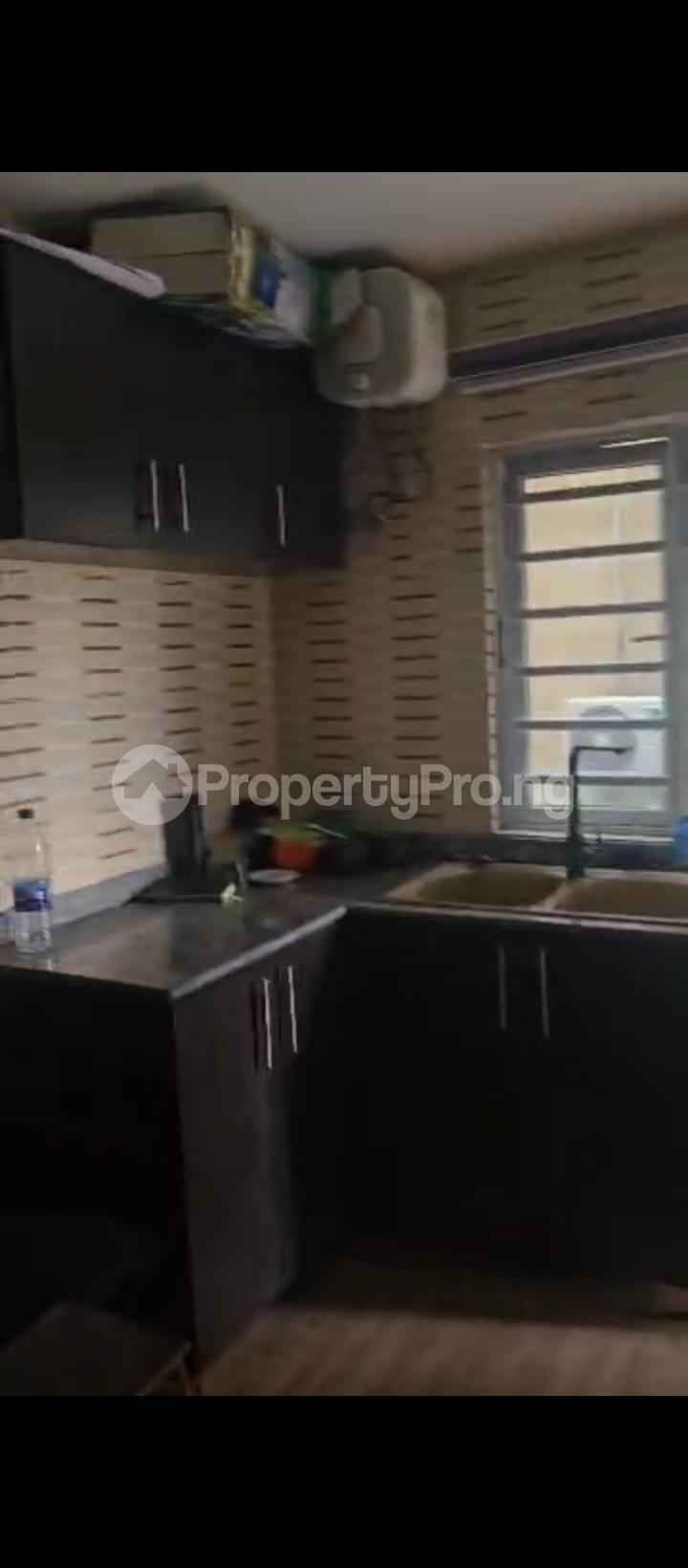 3 bedroom Flat / Apartment for rent Alagomeji Yaba Lagos - 0