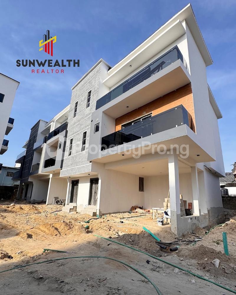 4 bedroom House for sale Ologolo Lekki Lagos