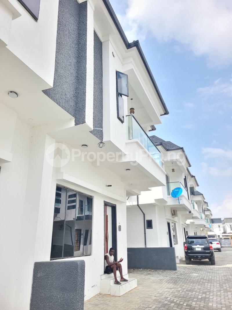 4 bedroom Flat / Apartment for sale Ikota Gra Ajah Lagos