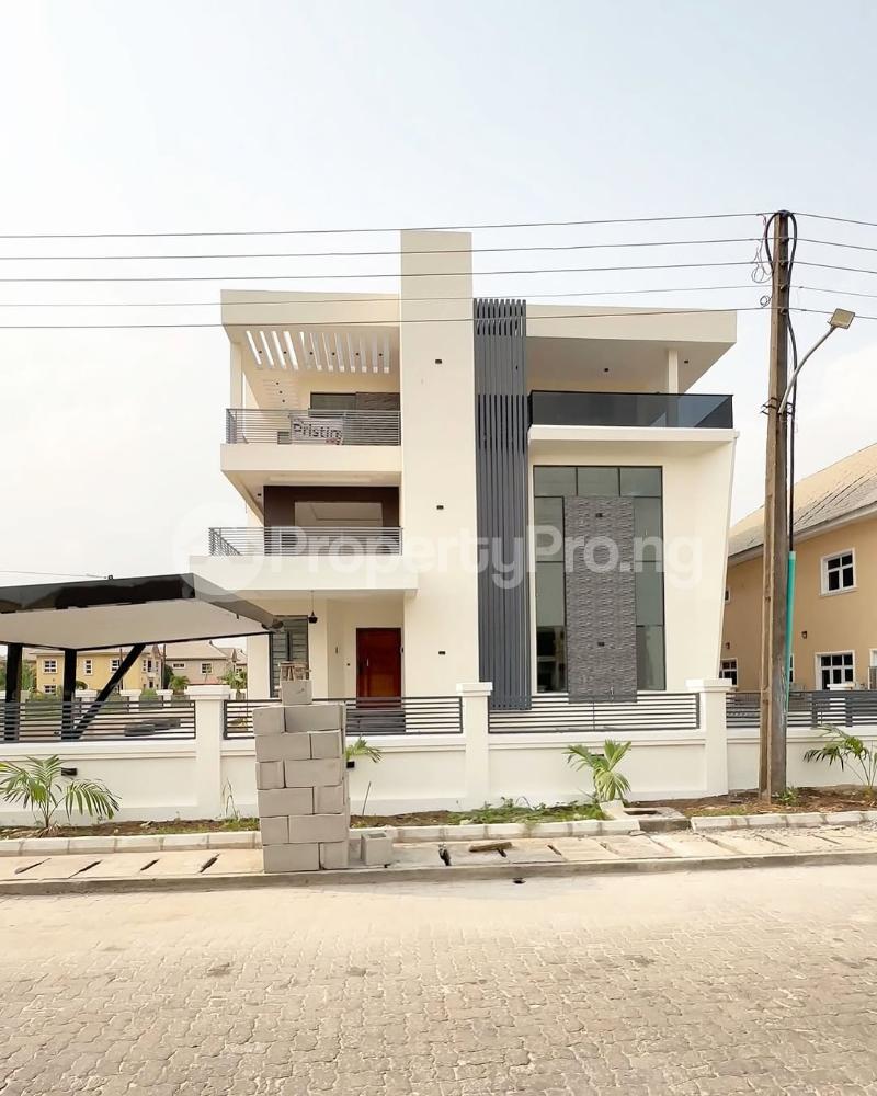 5 bedroom House for sale chevron Lekki Lagos