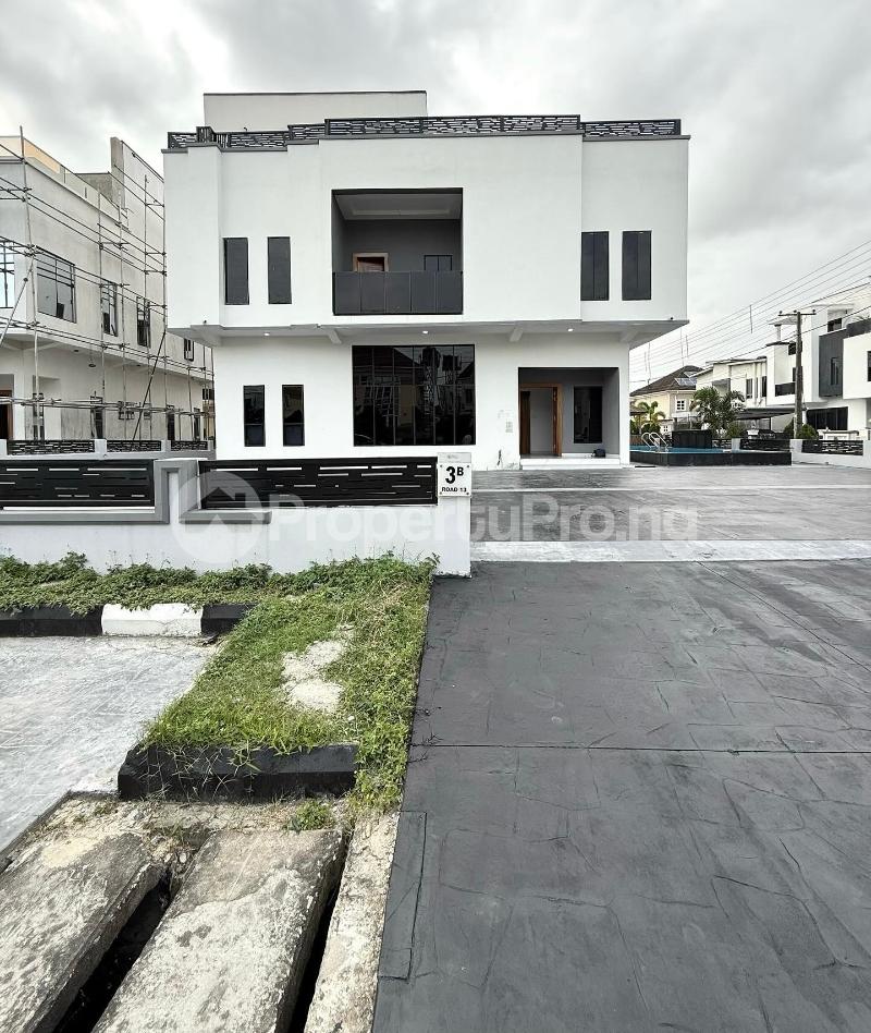 5 bedroom House for sale Osapa london Lekki Lagos