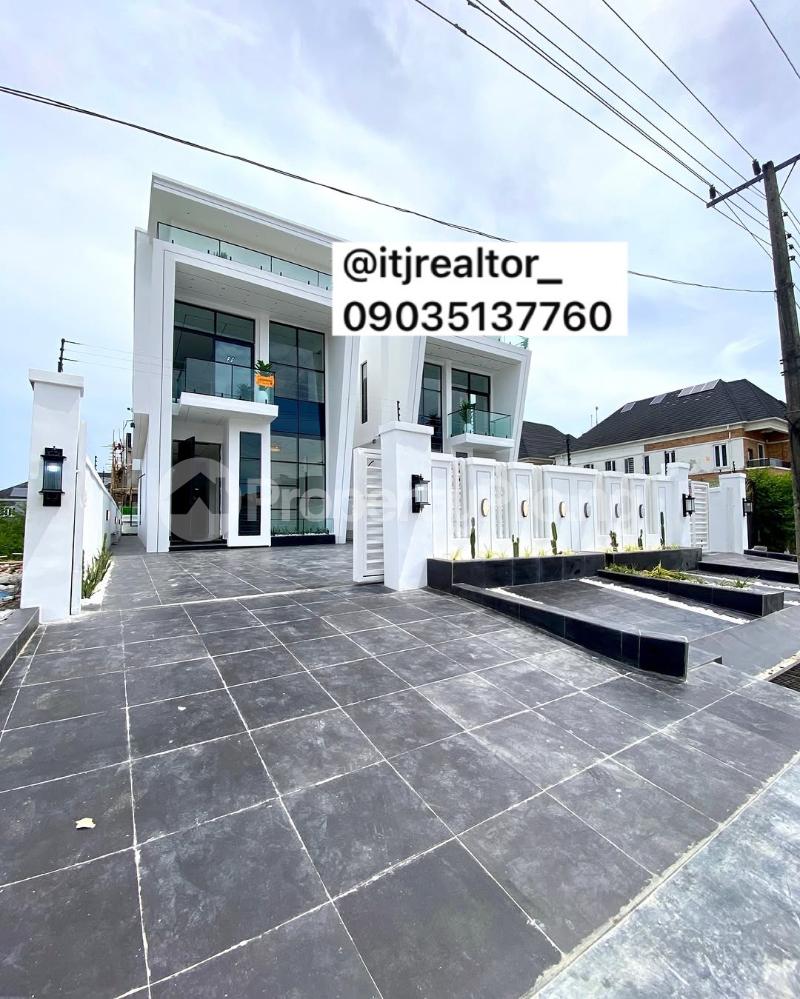 5 bedroom House for sale chevron Lekki Lagos