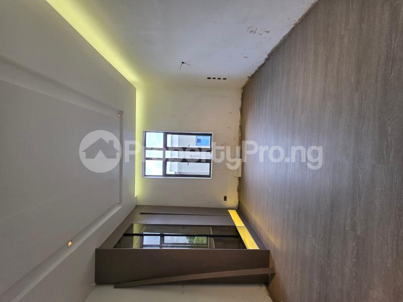 6 bedroom House for sale Market Square, Kado Abuja