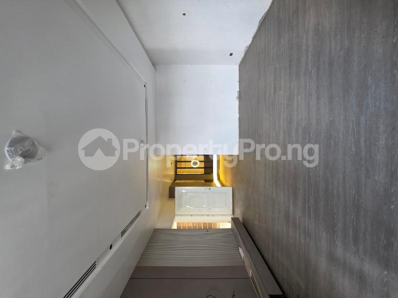 6 bedroom House for sale Market Square, Kado Abuja