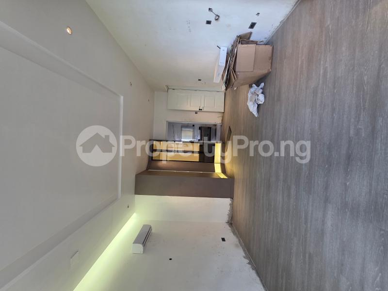 6 bedroom House for sale Market Square, Kado Abuja