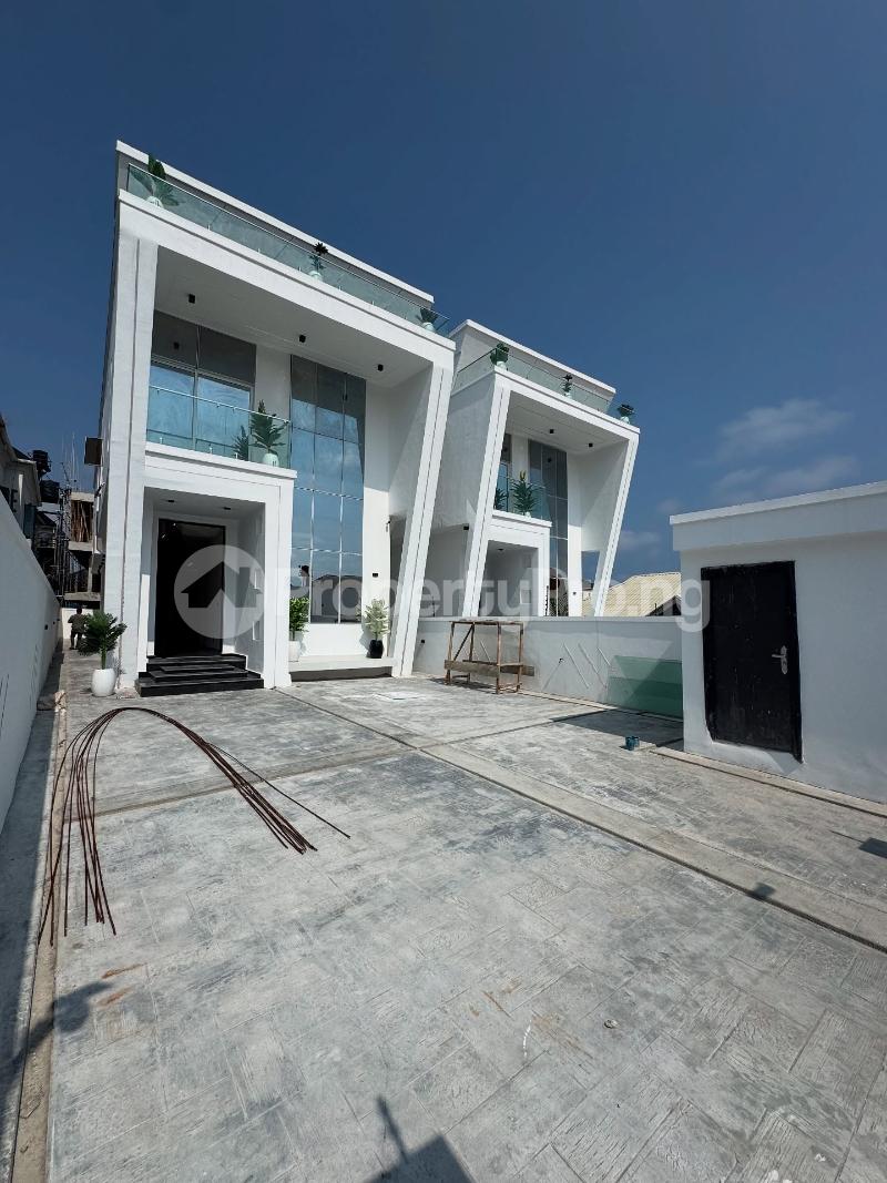 5 bedroom House for sale Ologolo Lekki Lagos