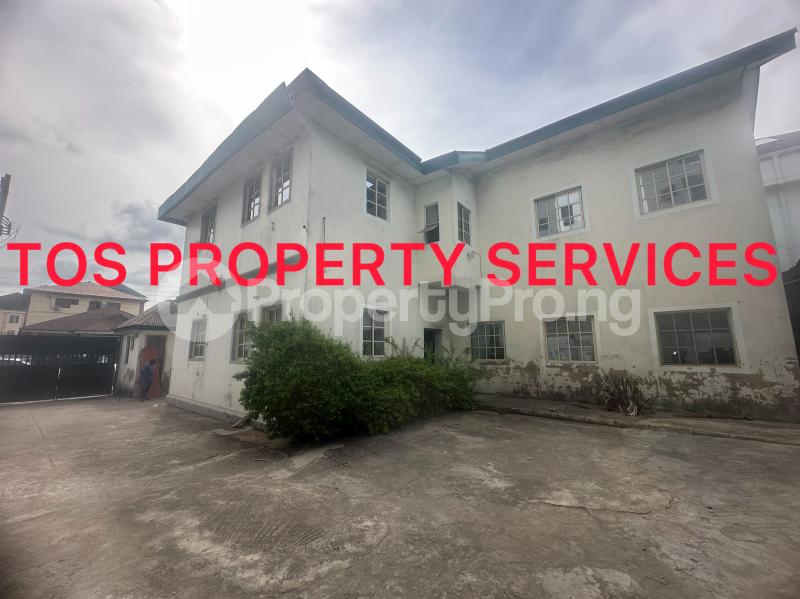 5 bedroom House for rent Off Herbert Macaulay Way, Yaba ,lagos. Alagomeji Yaba Lagos