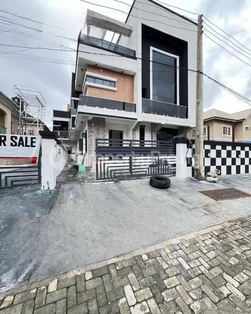5 bedroom House for sale chevron Lekki Lagos