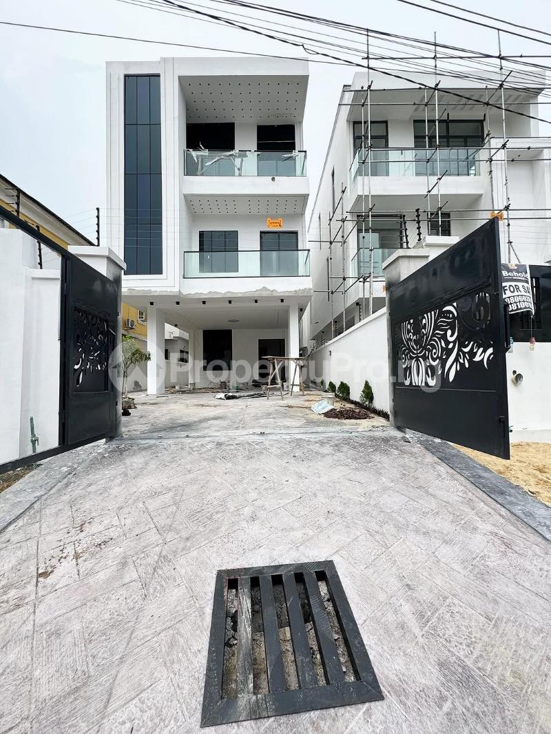 5 bedroom House for sale chevron Lekki Lagos