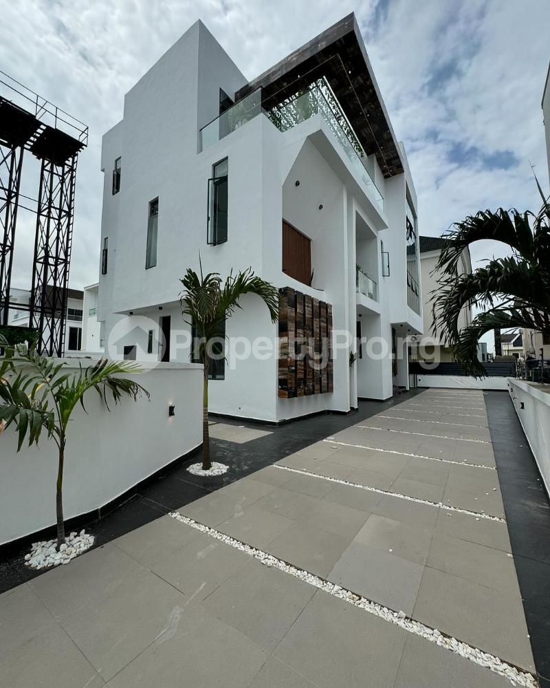 6 bedroom House for sale Osapa london Lekki Lagos - 0