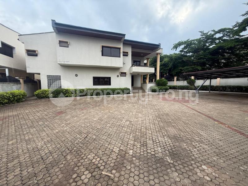 6 bedroom House for sale Maitama Abuja