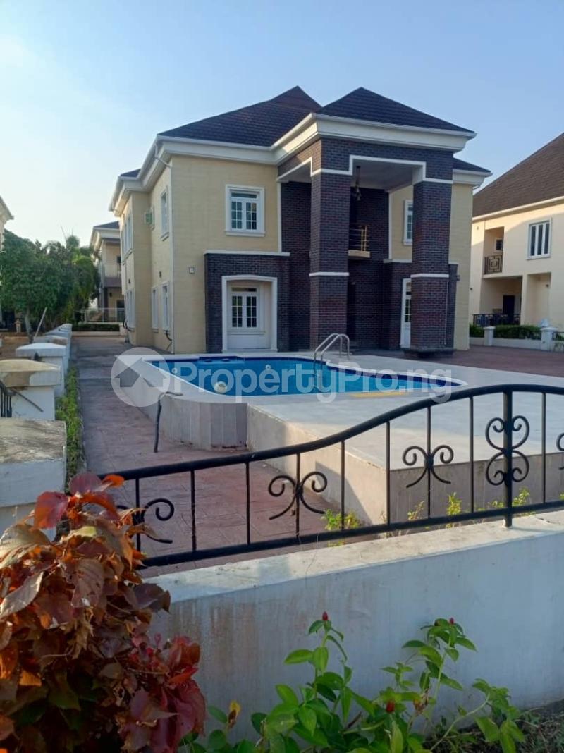 6 bedroom House for sale Chevron Lekki Lagos