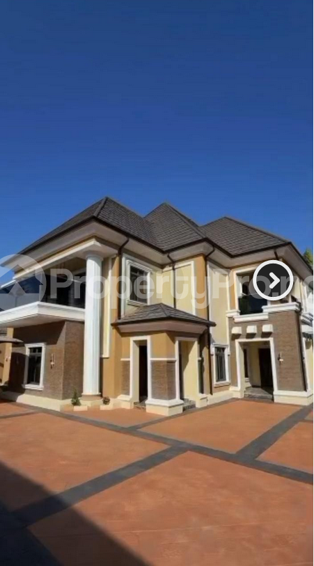 6 bedroom House for sale Ungwan Rimi Gra Kaduna North Kaduna