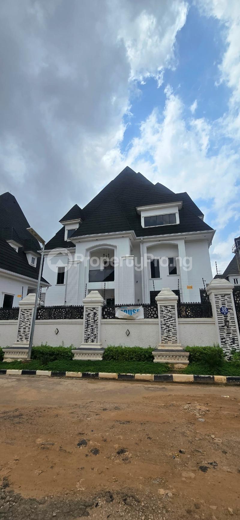 6 bedroom House for sale Gwarinpa Extension Gwarinpa Abuja