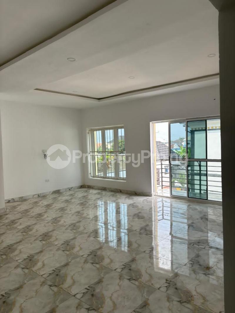 3 bedroom Flat / Apartment for rent Ogunfayo Awoyaya Ajah Lagos