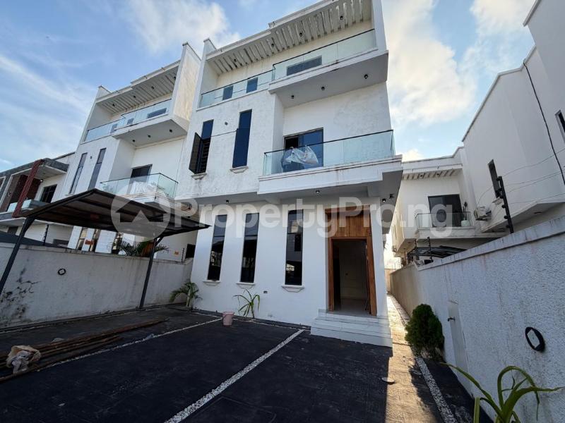 6 bedroom House for rent Chevron Route Chevron Lekki Lagos