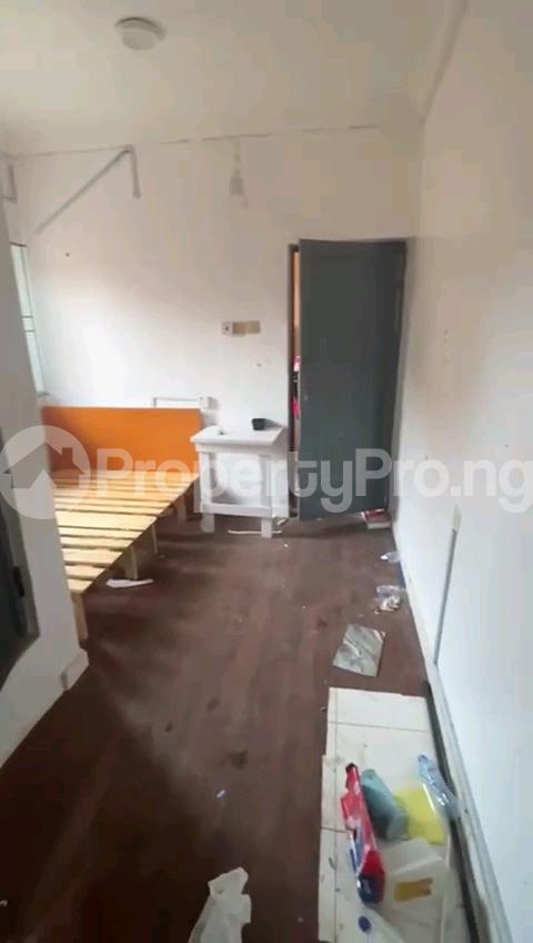 1 bedroom Flat / Apartment for rent Off Shipeolu Street, Shomolu Shomolu Lagos