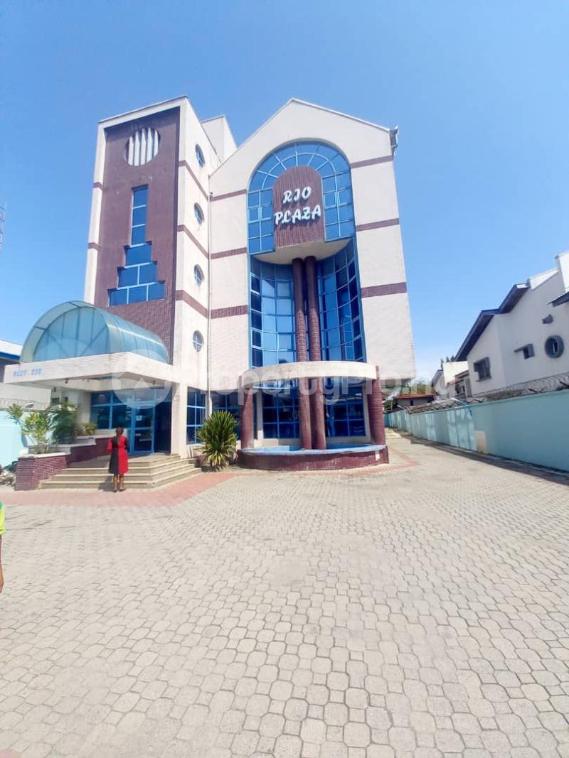 1 bedroom Commercial Property for rent E Adeola Odeku Victoria Island Lagos