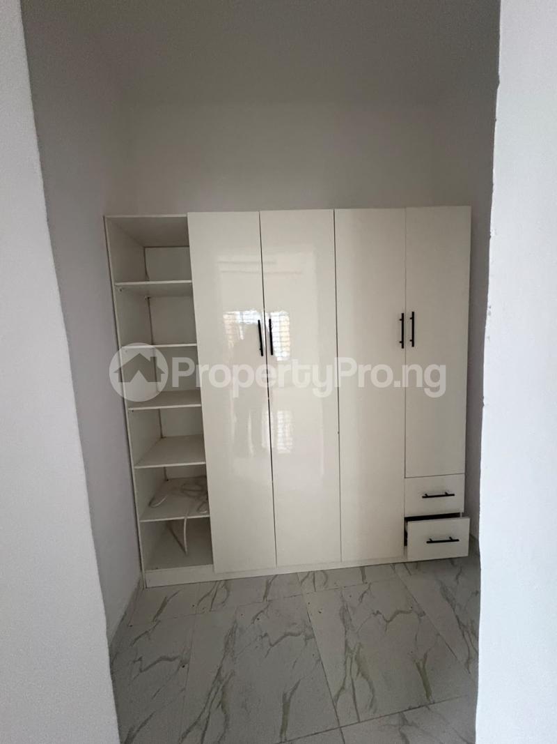 1 bedroom Flat / Apartment for rent Ologolo Lekki Lagos