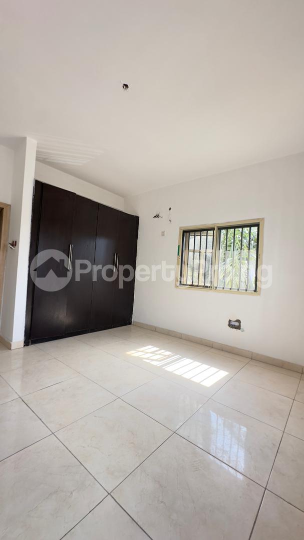 Flat / Apartment for rent Osapa london Lekki Lagos