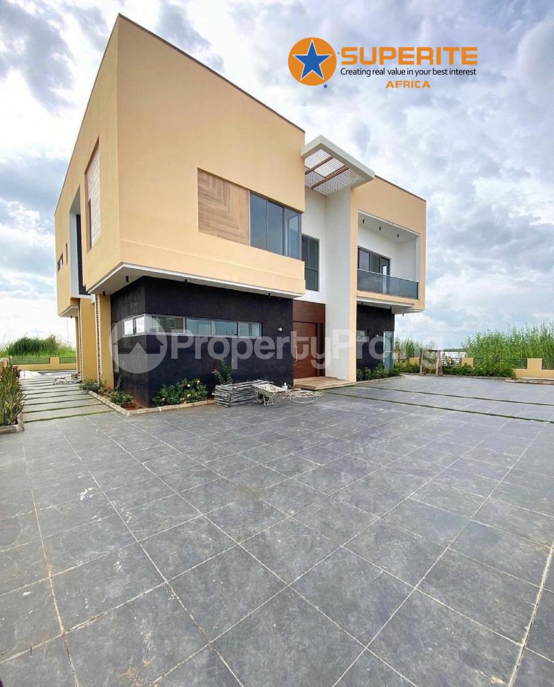 5 bedroom House for sale S chevron Lekki Lagos