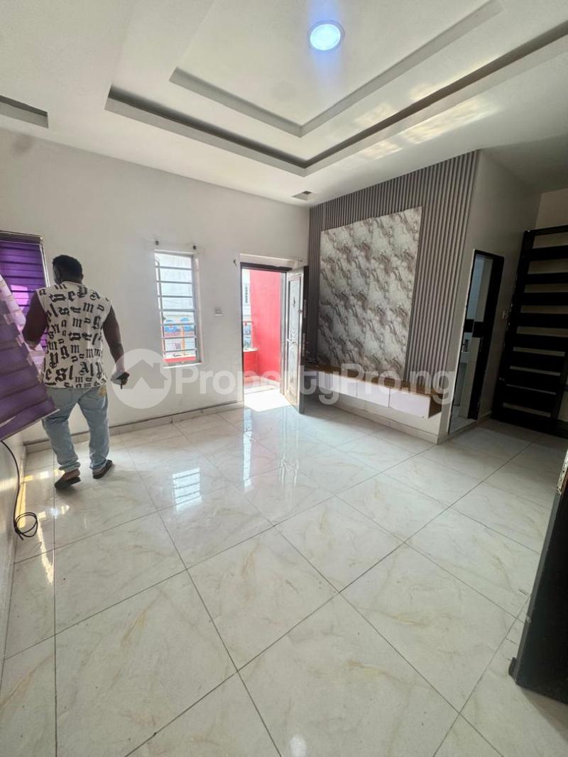 1 bedroom Flat / Apartment for rent Orchid Road Lekki Lagos