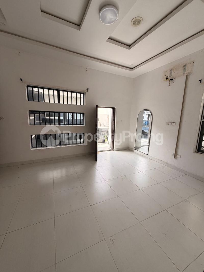1 bedroom Flat / Apartment for rent Estate Orchid Lekki Lagos
