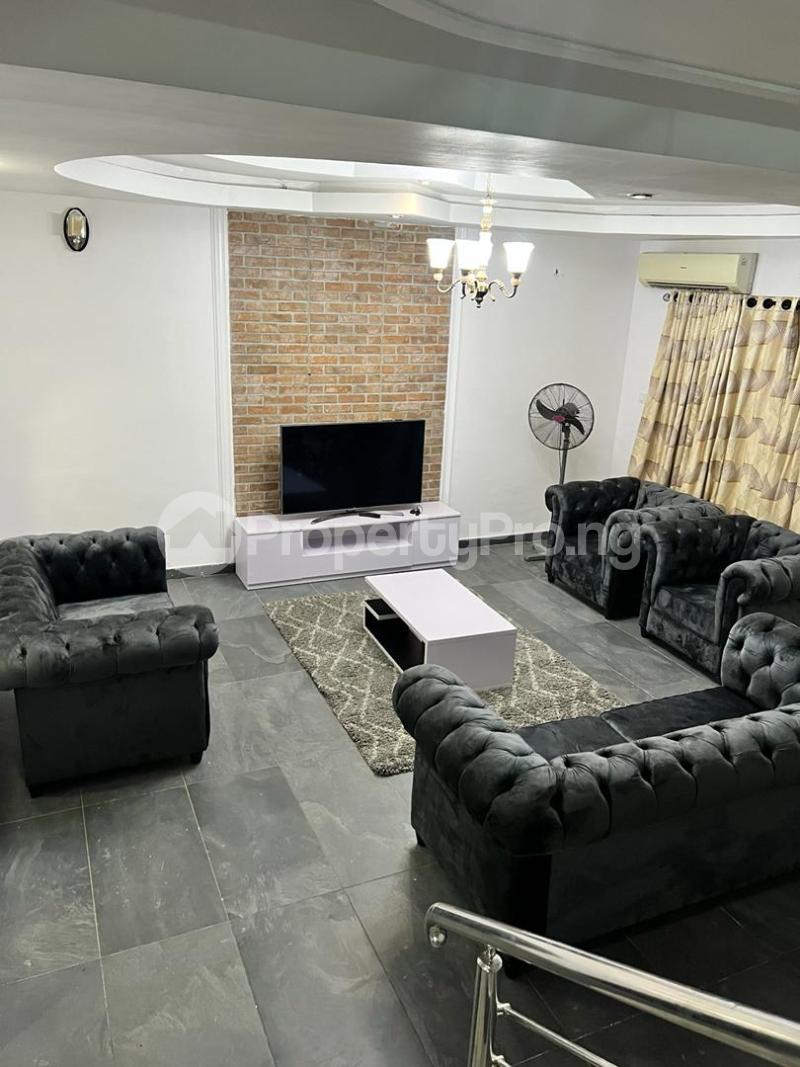 5 bedroom Flat / Apartment for rent Meadow Hall Way, Off Still Water Road Ikate Lekki Lagos