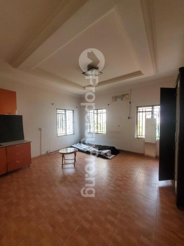 Flat / Apartment for rent chevron Lekki Lagos